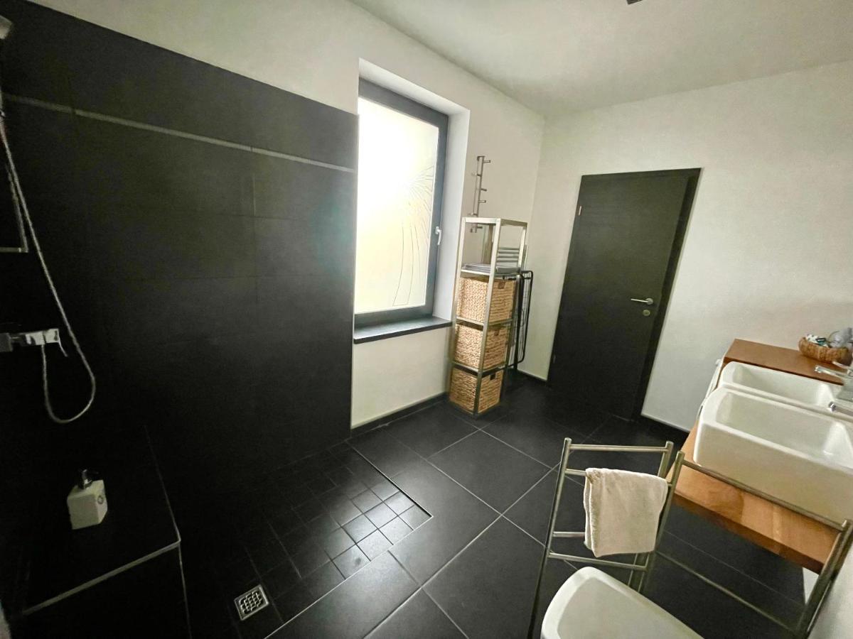 Mega Apartment Prvacina Bagian luar foto